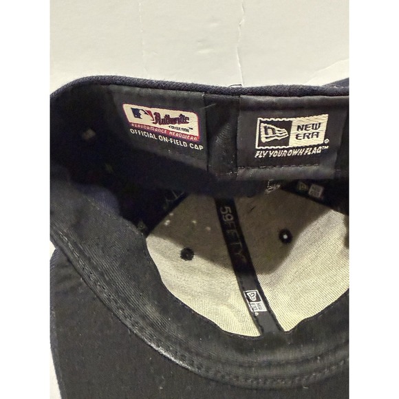 59Fifty New Era York Yankees Fitted Hat Black Size 7 1/4 Baseball Cap MLB NY - Picture 4 of 5